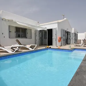 https://villa-lanzasueno.puertodelcarmen-hotels.org